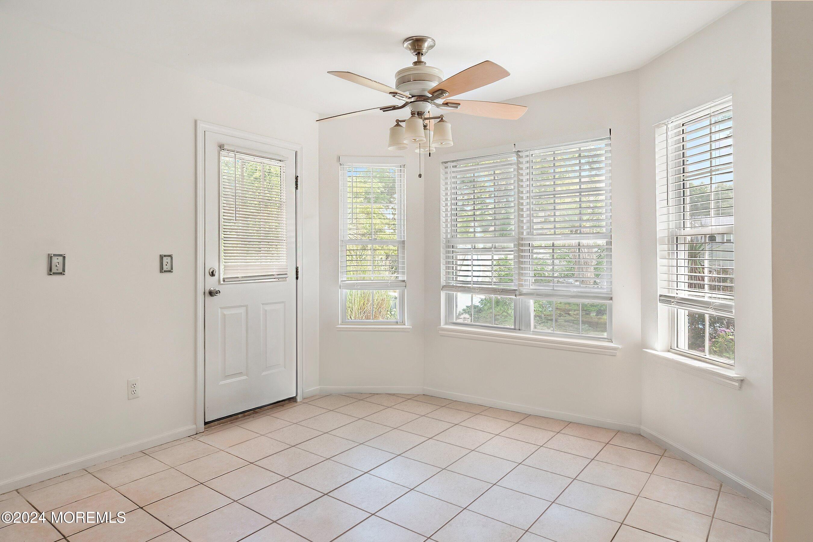 60 Chestnut Way Circle, Barnegat, New Jersey image 12