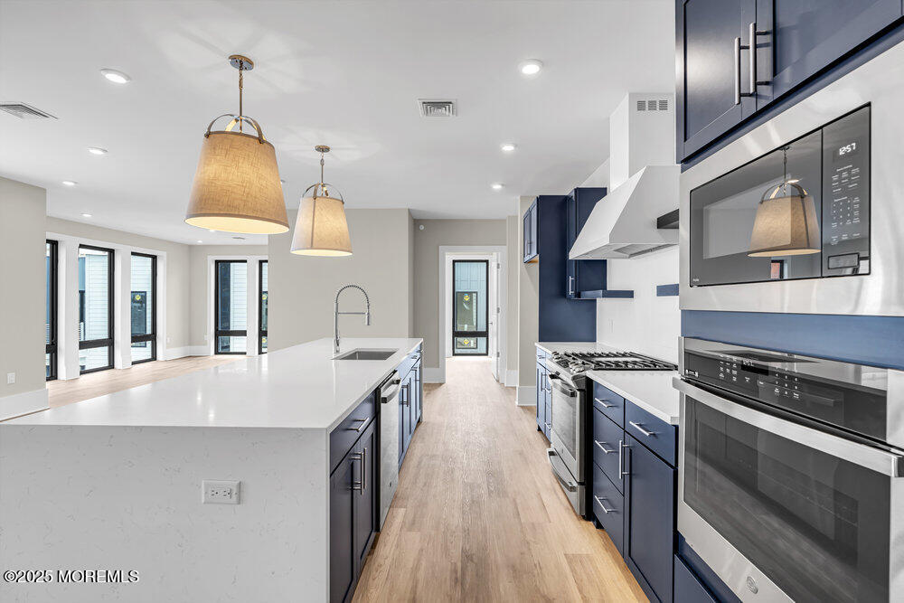 218 3rd Avenue 306