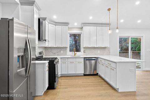 Photo of 1024 W Farms Road, Howell, NJ 07731 (MLS # 22534268)