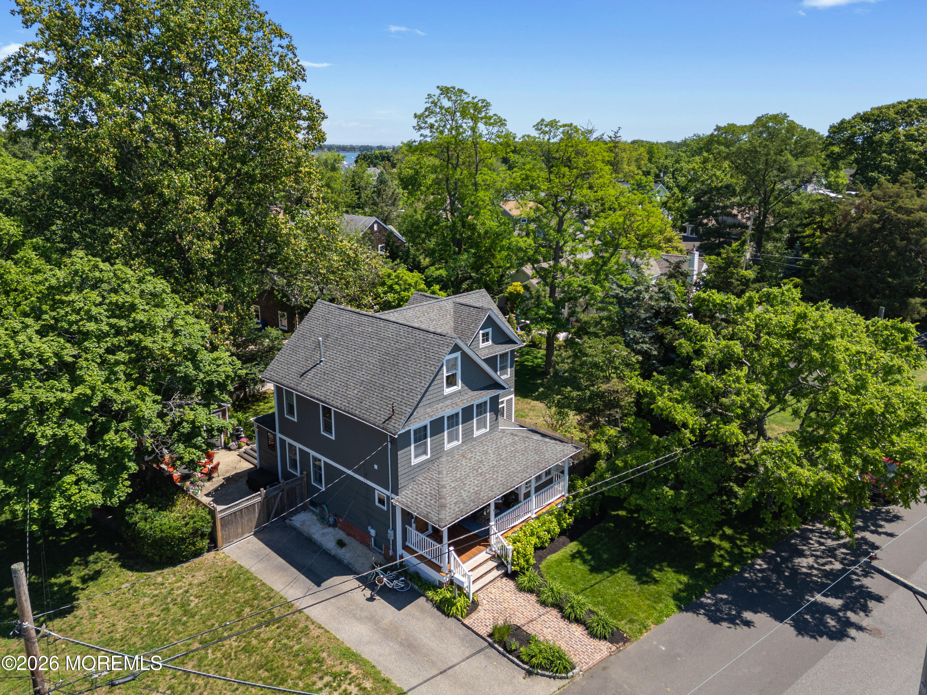 1133 Pine Bluff Avenue