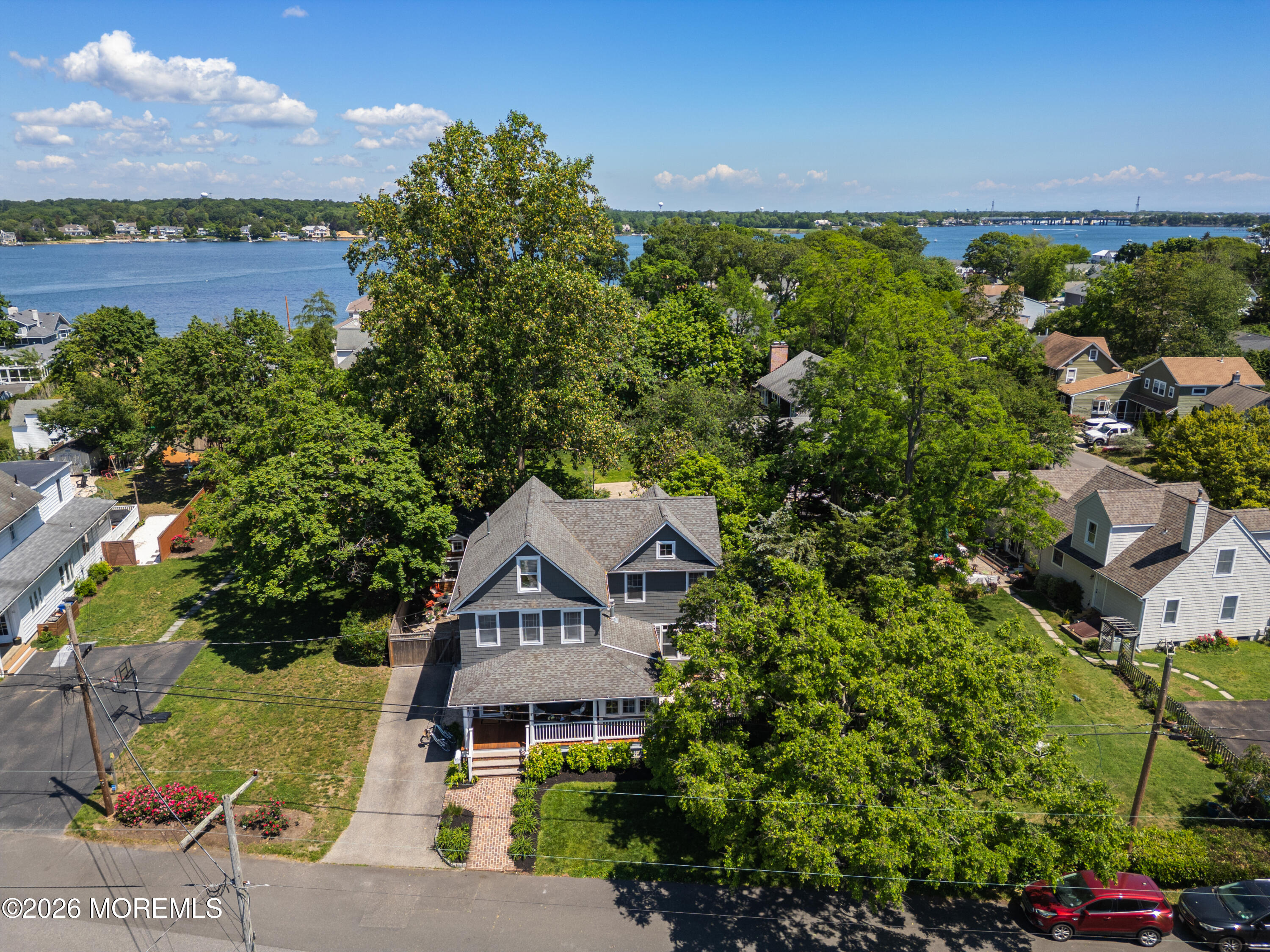 1133 Pine Bluff Avenue