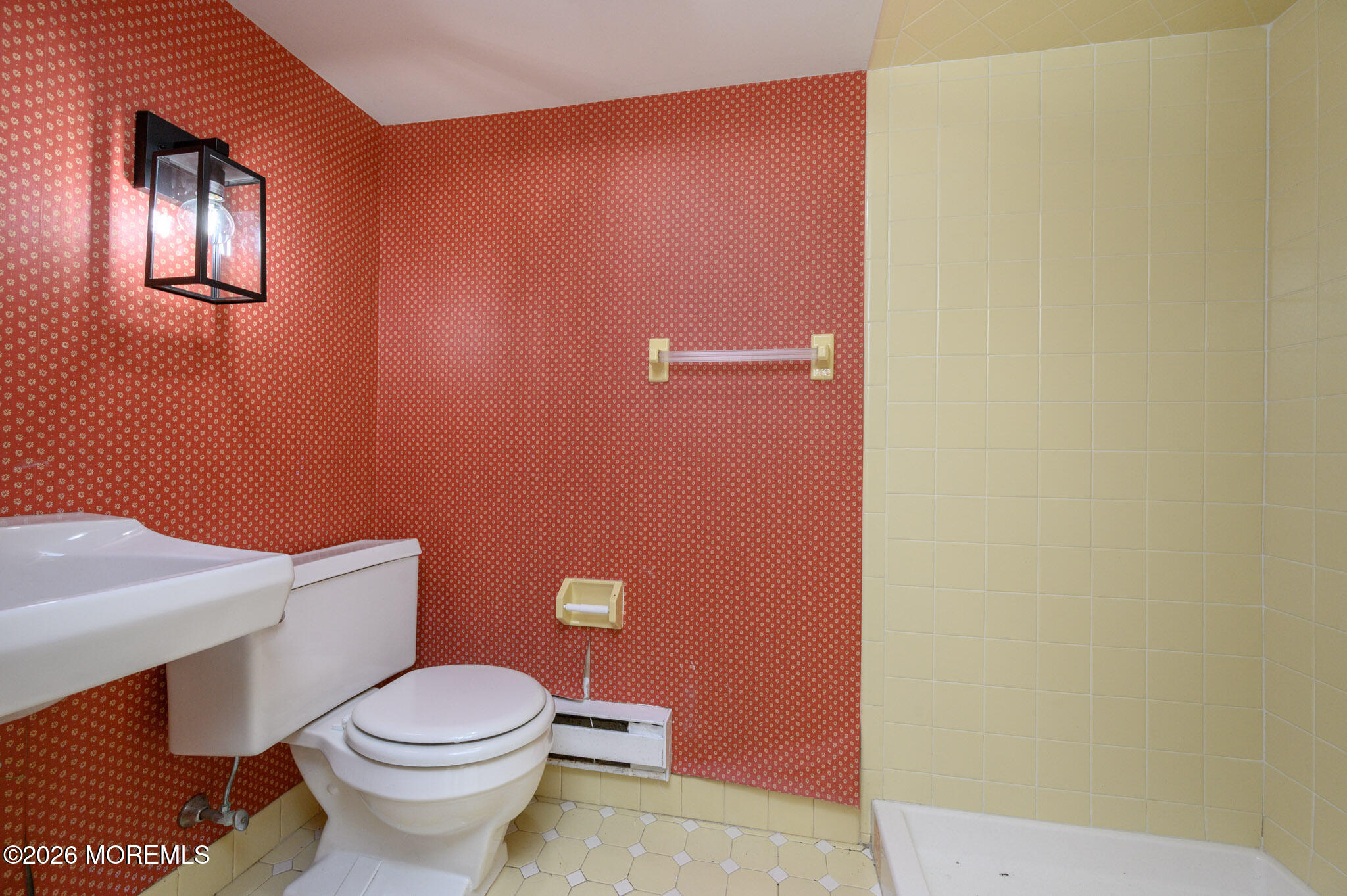 Toms River, New Jersey, 08755, United States, 5 Bedrooms Bedrooms, ,4 BathroomsBathrooms,Residential,Active,2042227