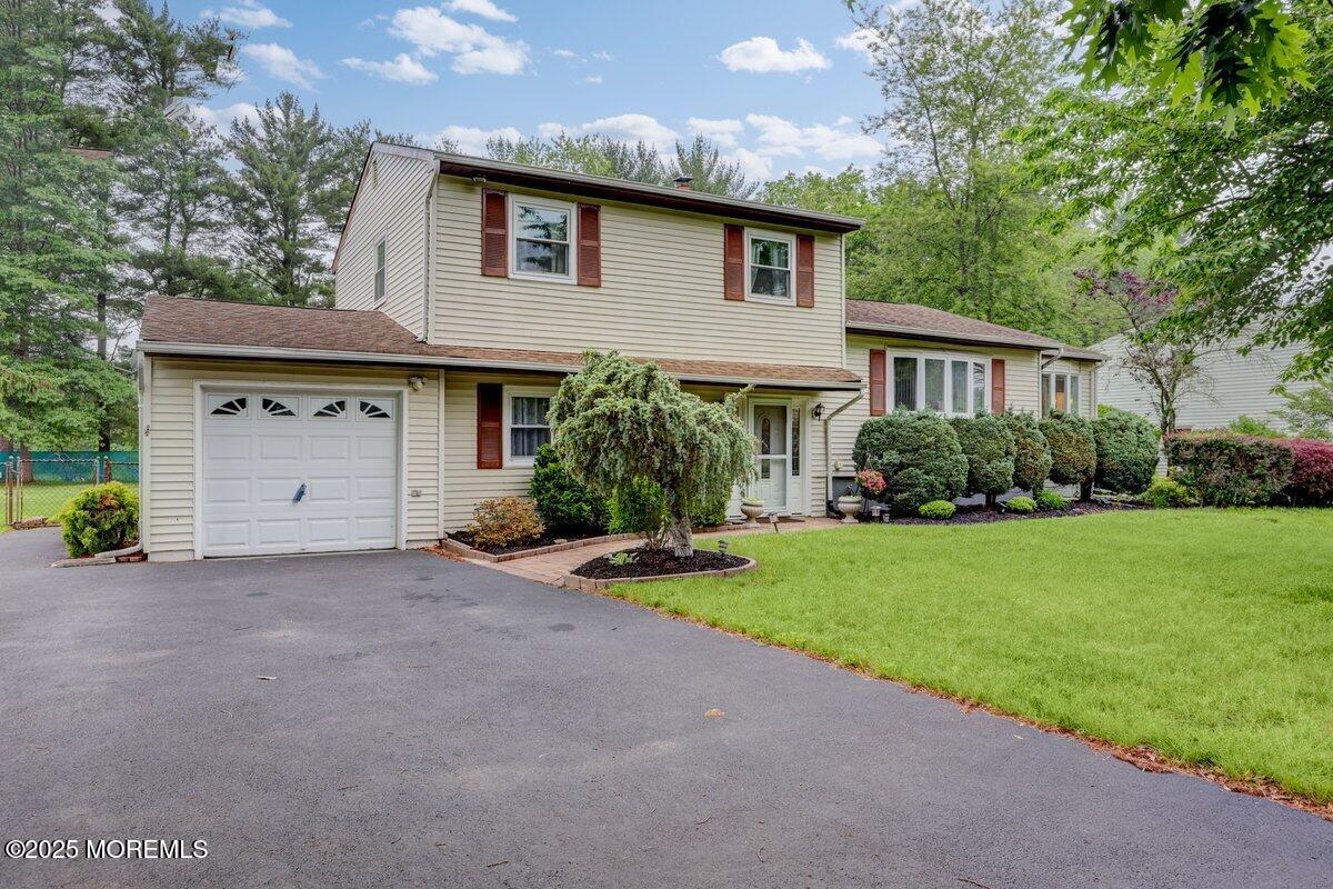 61 Rocky Brook Road, Cranbury, New Jersey image 4