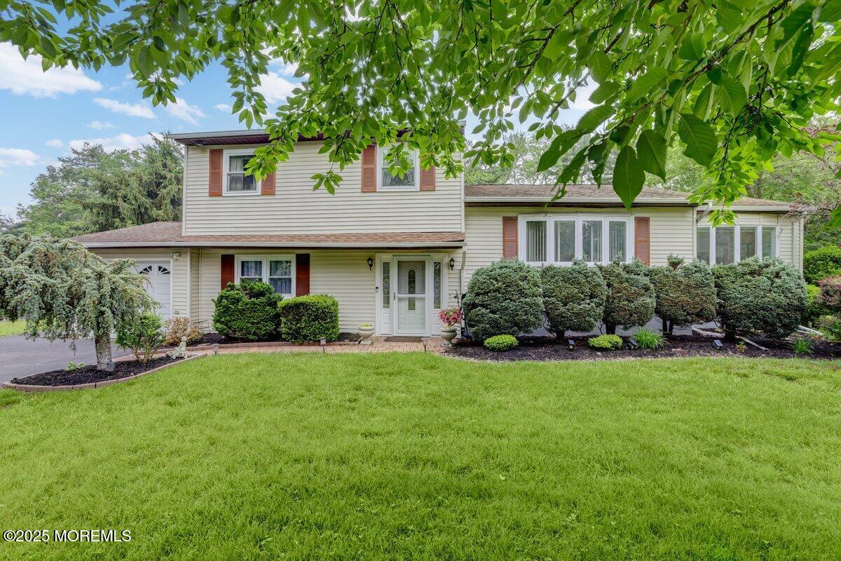 61 Rocky Brook Road, Cranbury, New Jersey image 1