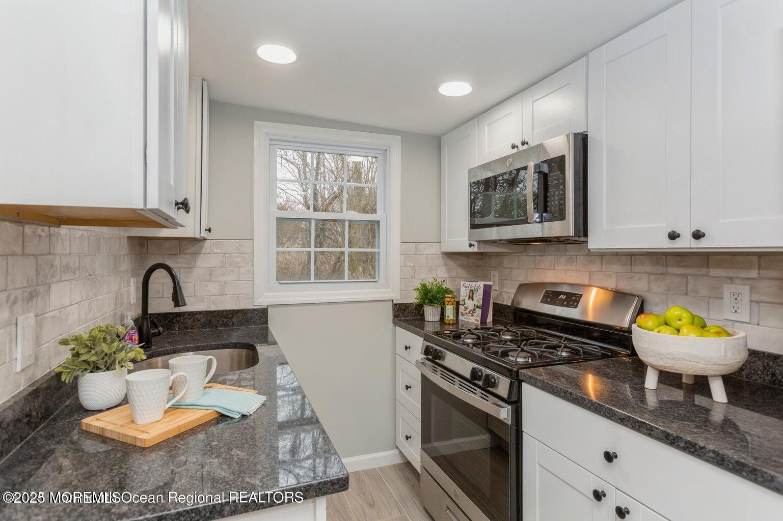 184 S Park Avenue, Hazlet, New Jersey image 7