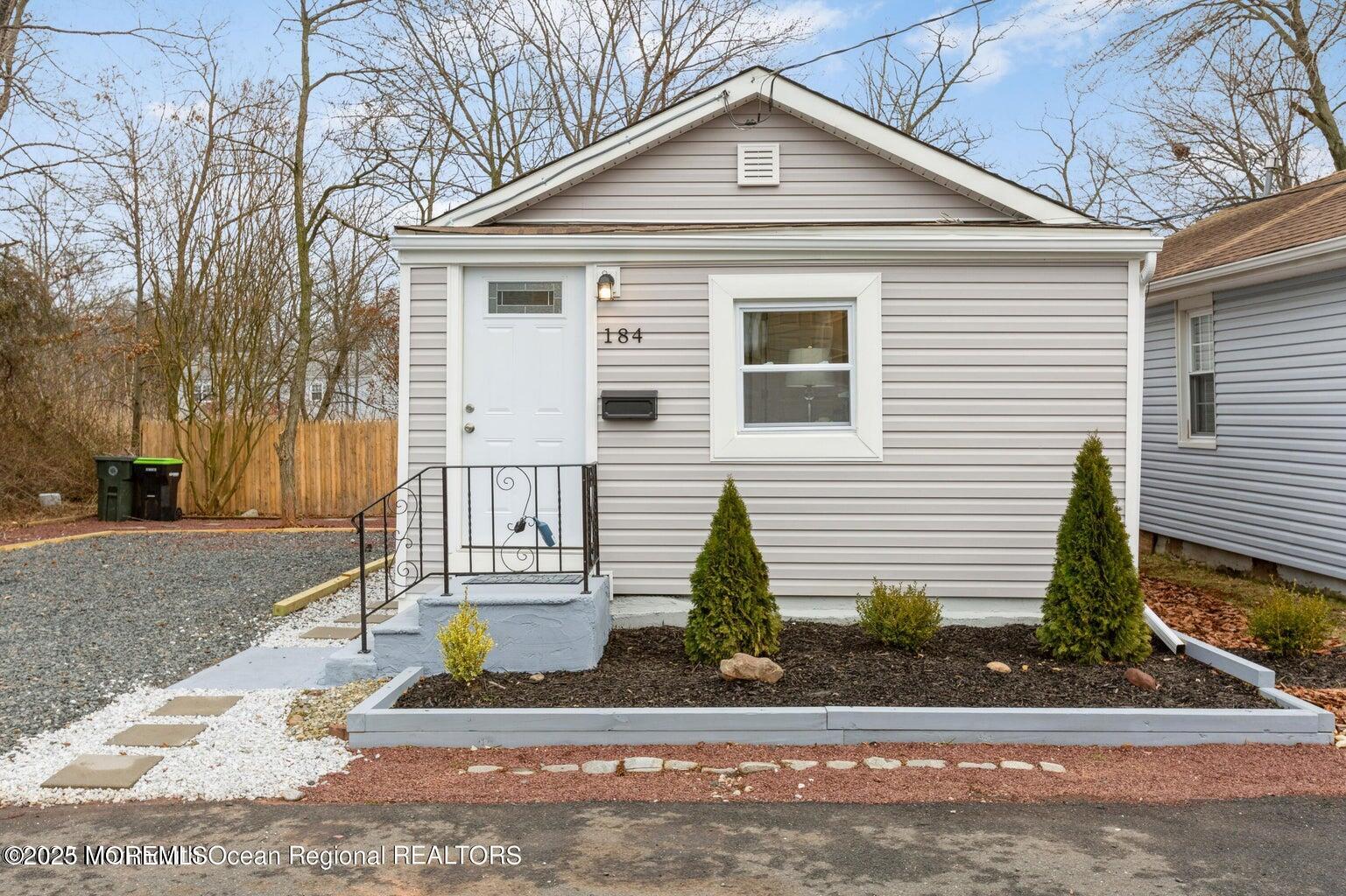 184 S Park Avenue, Hazlet, New Jersey image 1