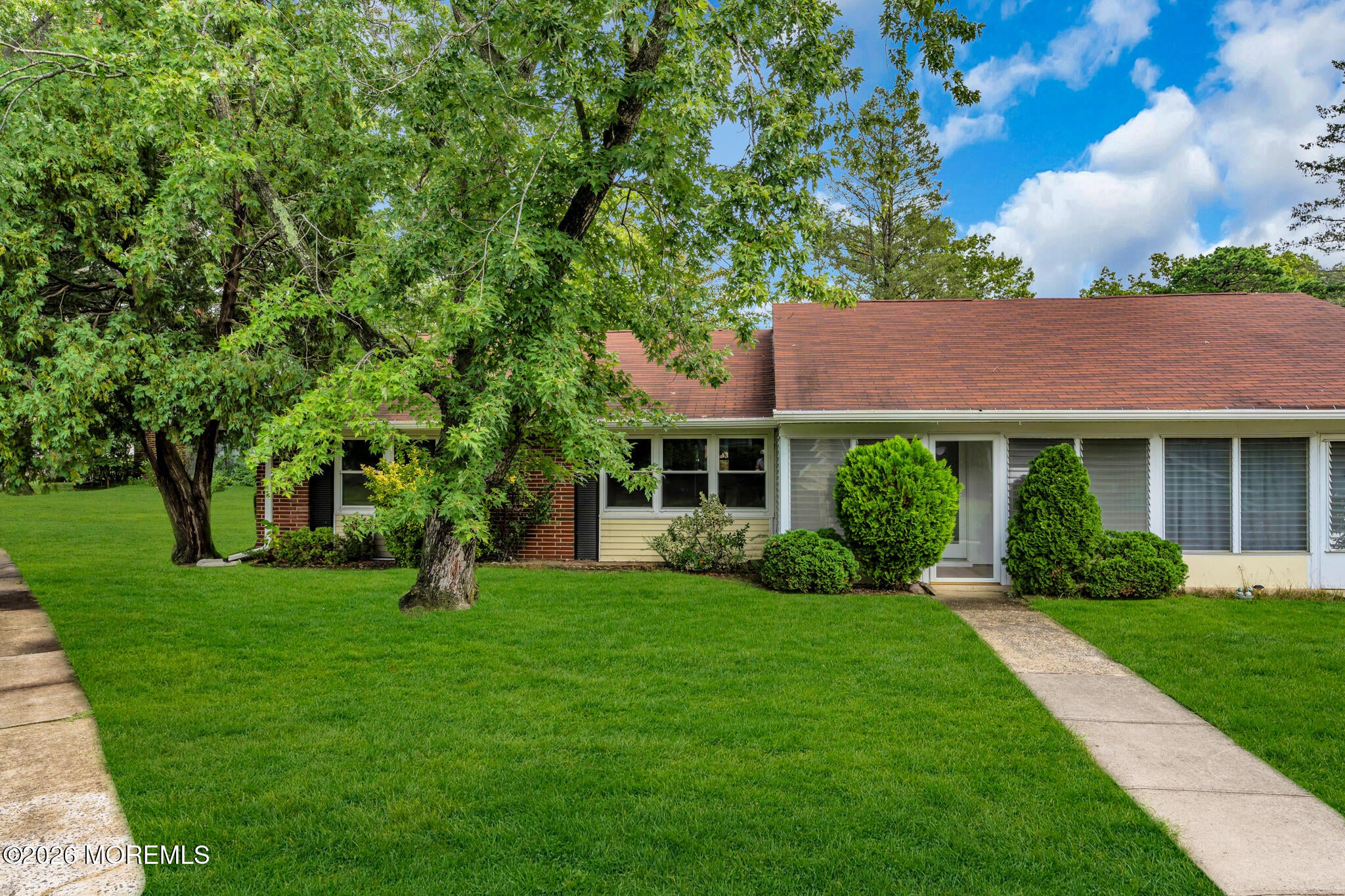 522A Thornbury Court