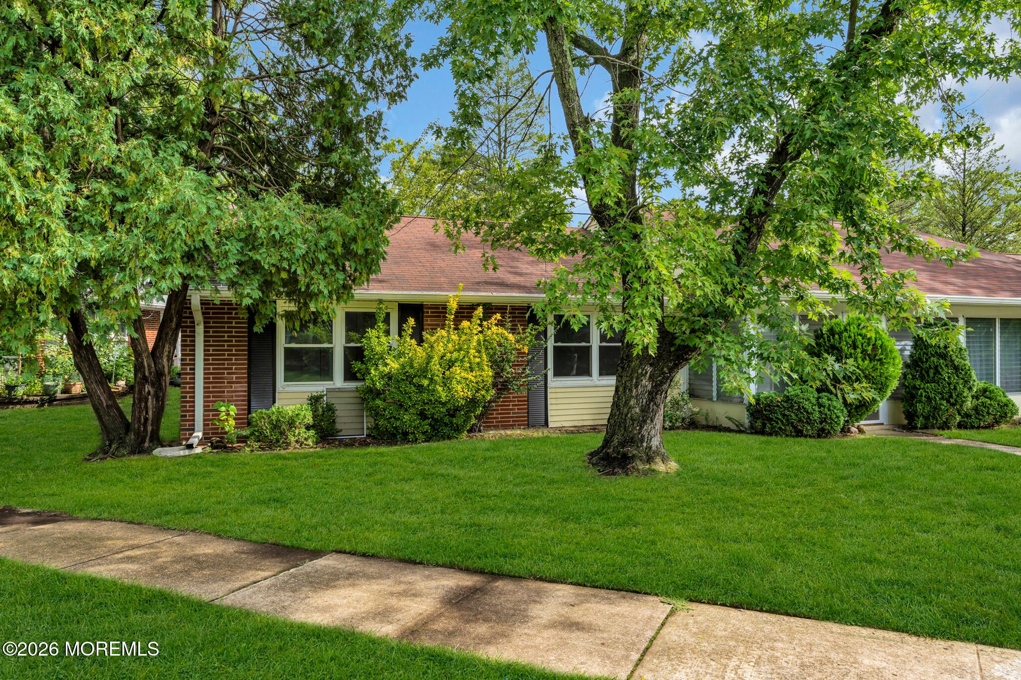 522A Thornbury Court