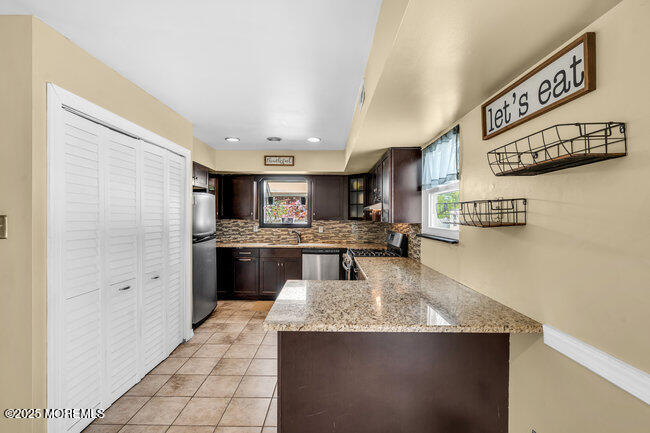 10 Barre Drive, Howell, New Jersey image 12