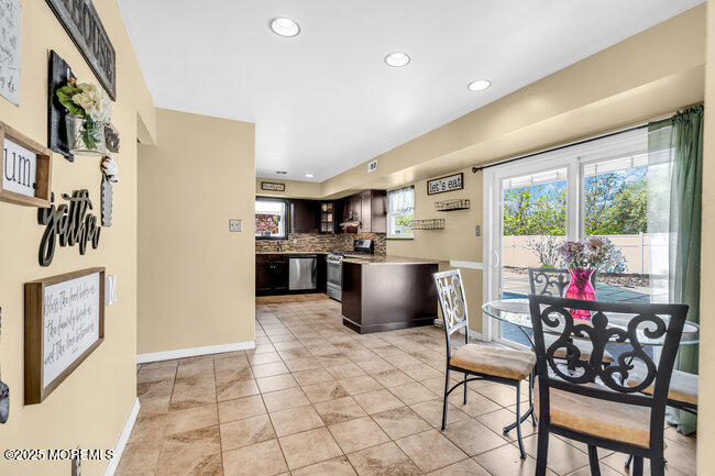 10 Barre Drive, Howell, New Jersey image 15