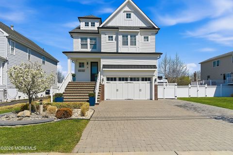 Photo of 9 Griffin Street, Monmouth Beach, NJ 07750 (MLS # 22610675)