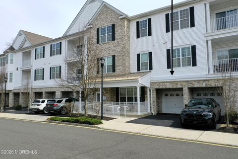 112 Regency Court 112 Morganville NJ 07751