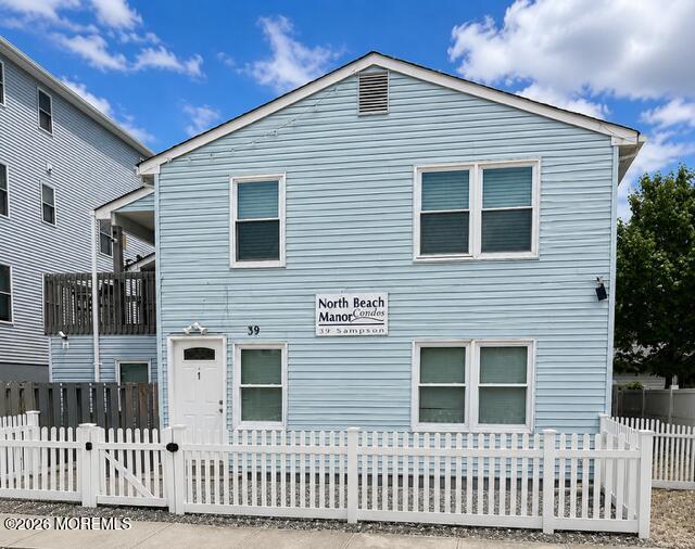 39 Sampson Avenue 1