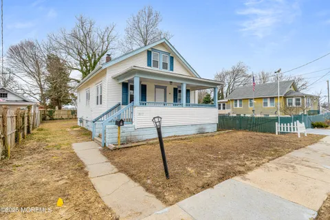 MLS: 22505854