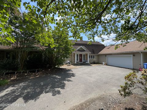 Apartment For Sale - 36 White Pine Road<br/> Burlington County, Chesterfield, NJ 08515