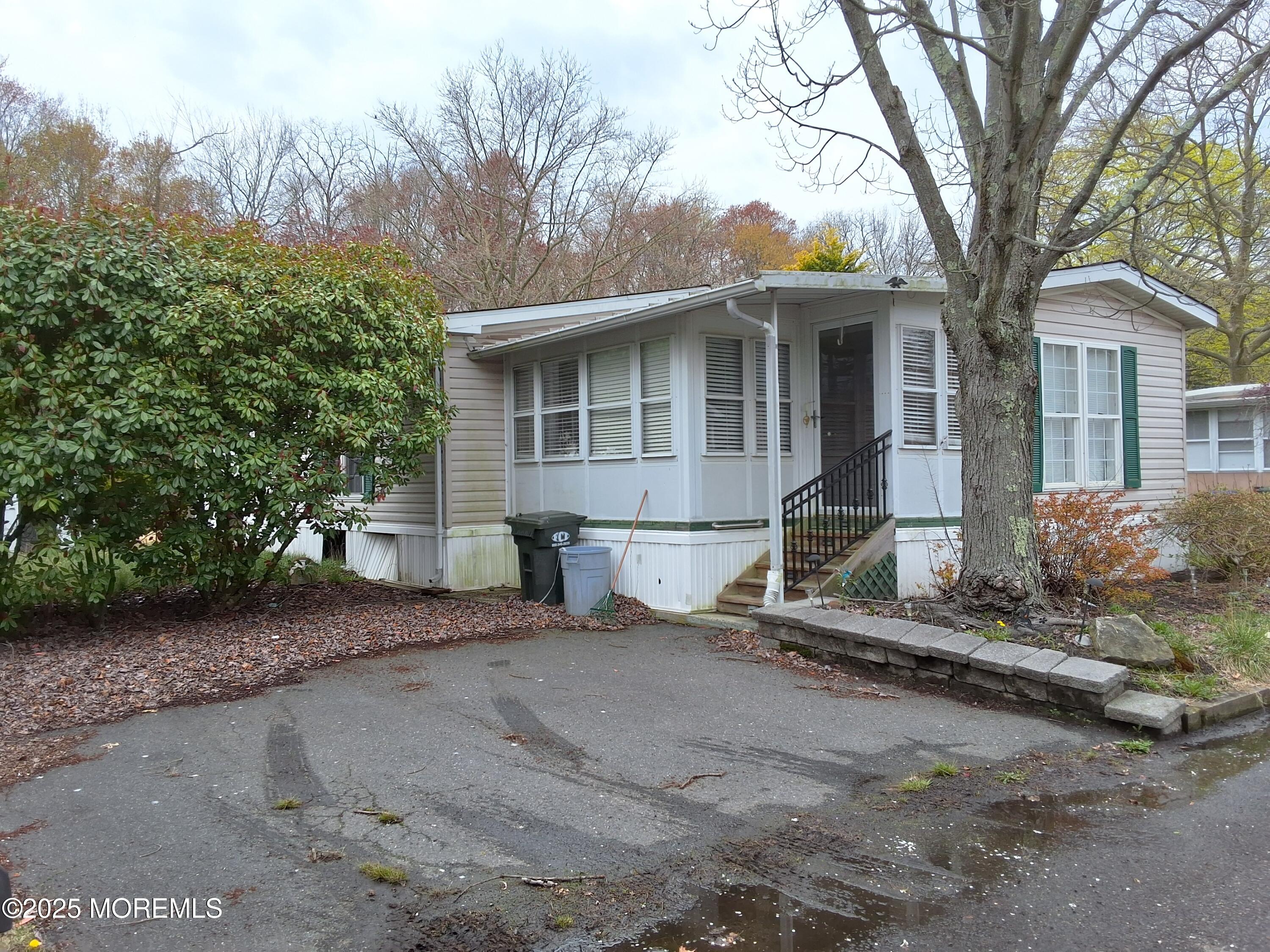 32 Village Road, Morganville, New Jersey image 2