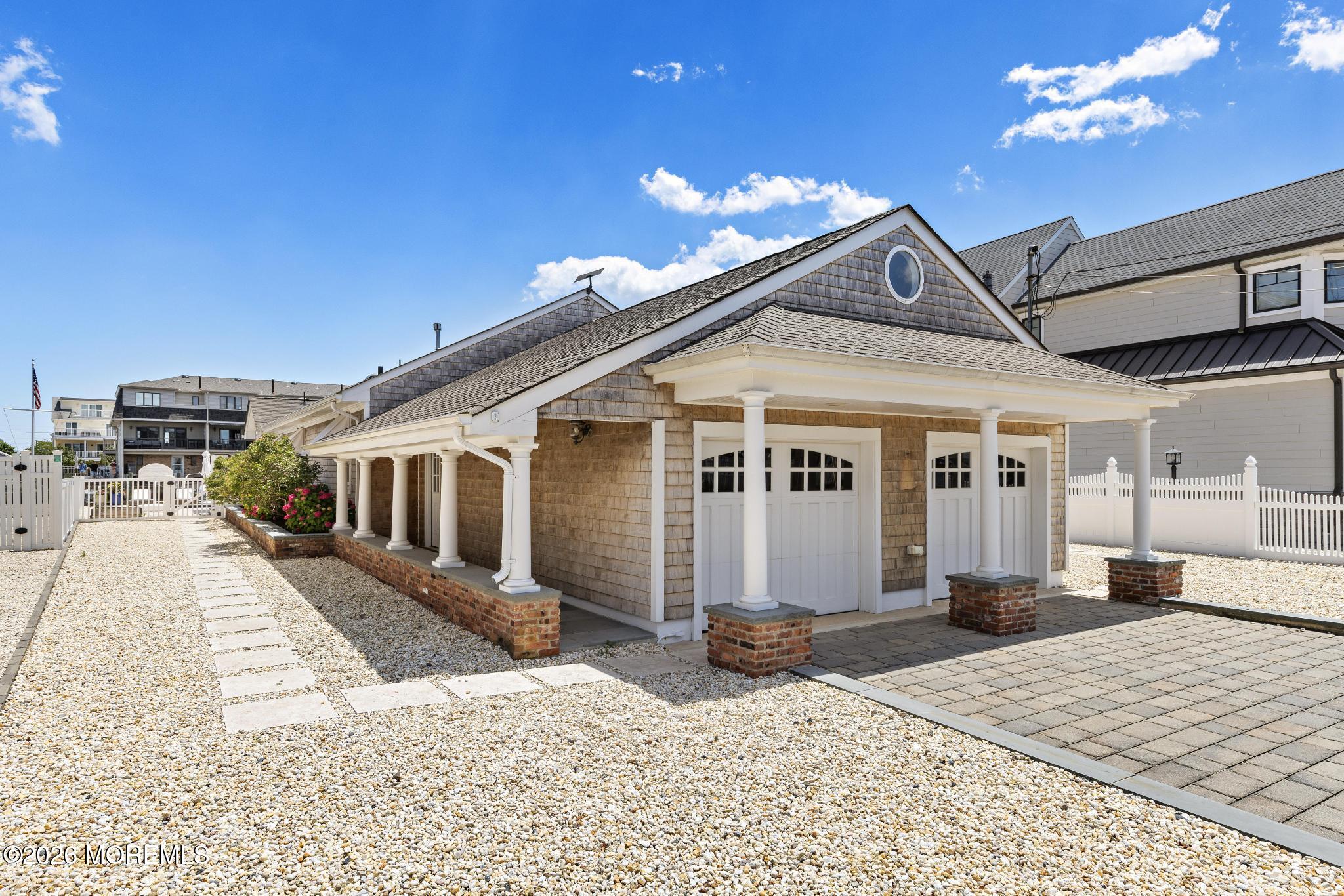 120 Dickman Drive