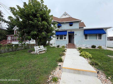 Multifamily For Rent - 368 Carr Avenue #2<br/> Monmouth County, Keansburg, NJ 07734