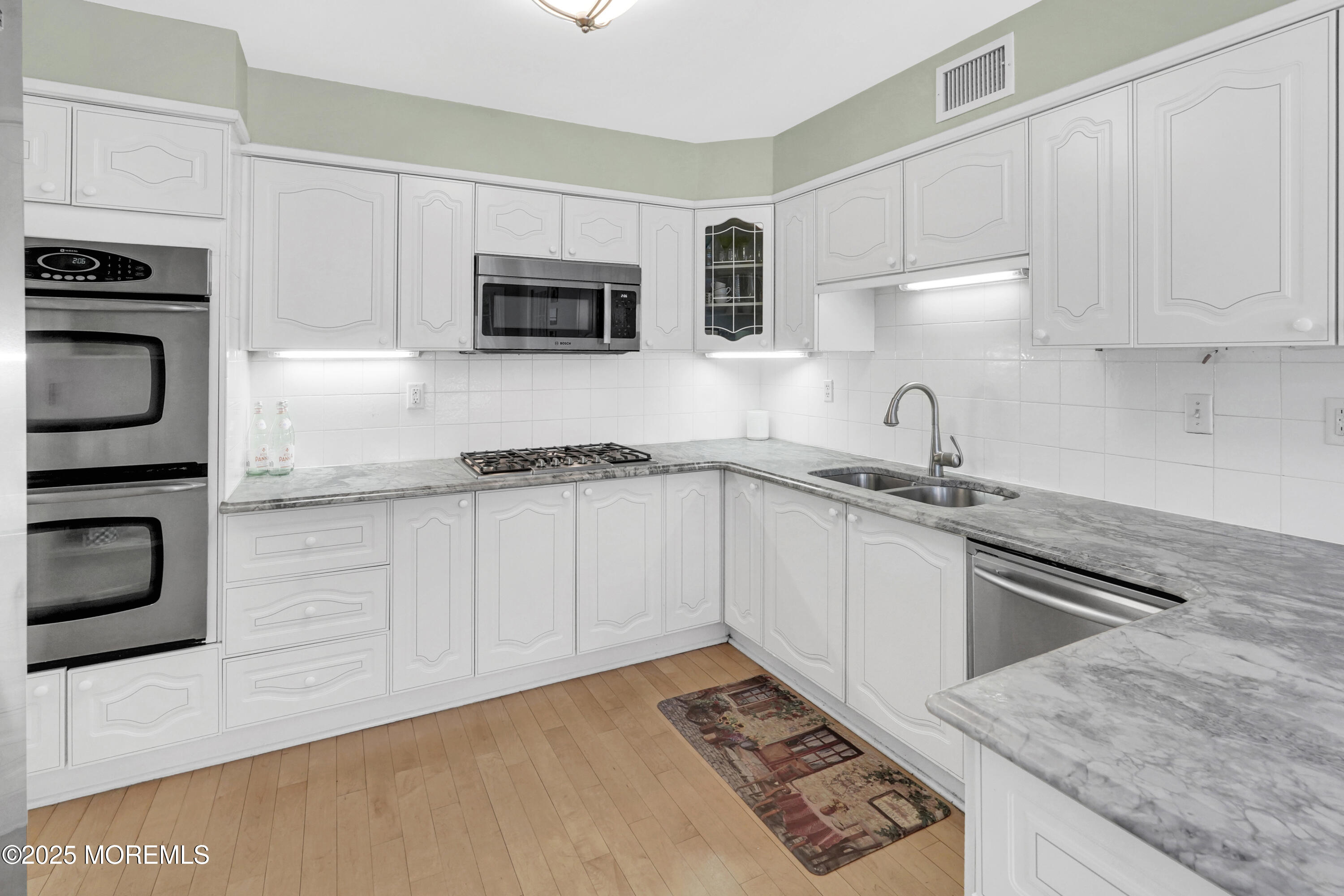 105 Tallwood Lane, Lincroft, New Jersey image 16