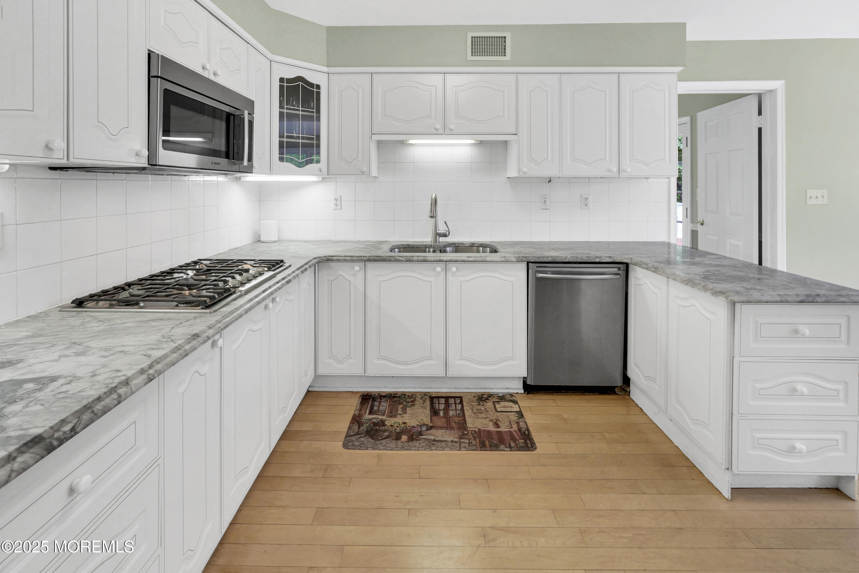 105 Tallwood Lane, Lincroft, New Jersey image 17