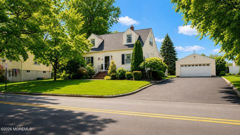Homes For Sale - 33 Lancaster Road<br/> Middlesex County, Colonia, NJ 07067