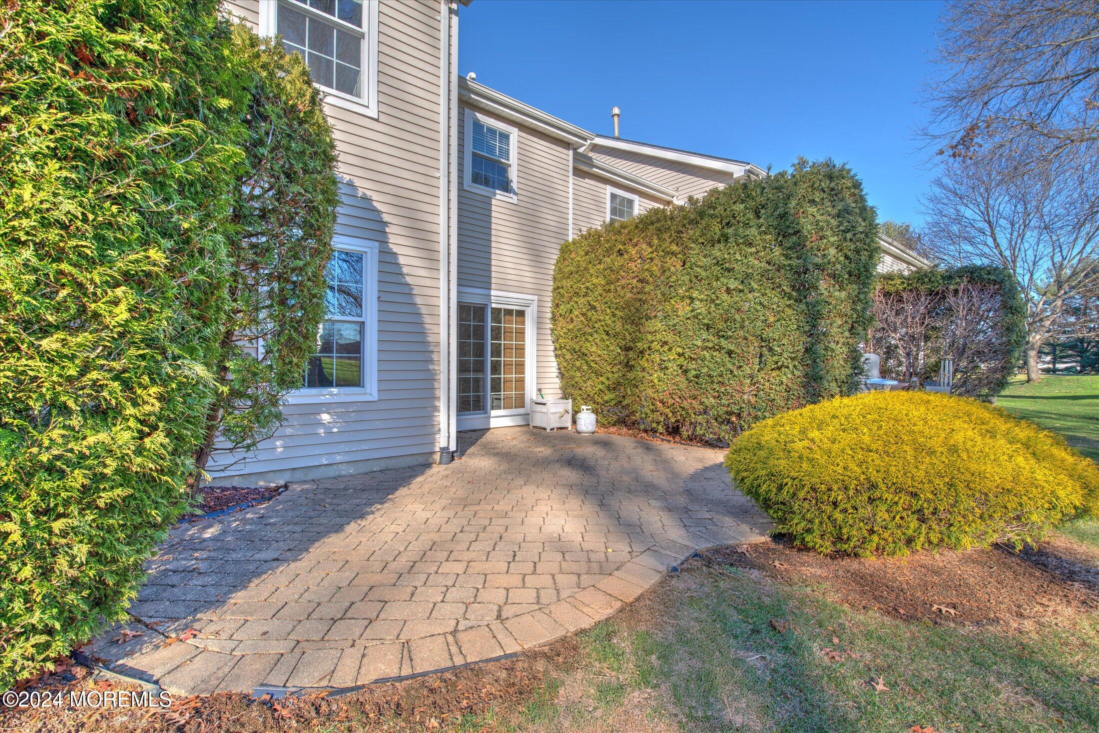 104 Aspen Lane, Freehold, New Jersey image 32