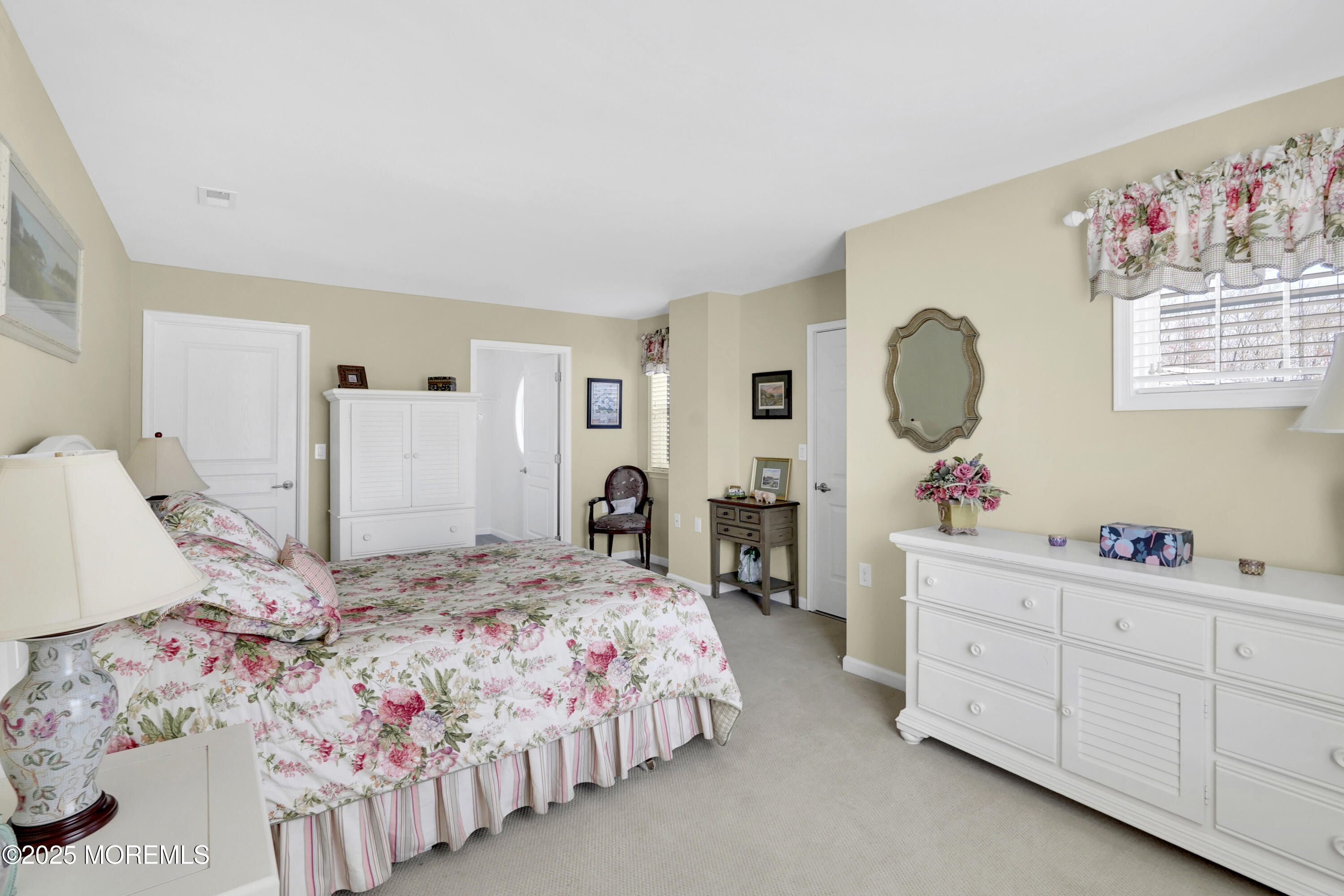 60 E Bosworth Boulevard, Farmingdale, New Jersey image 38