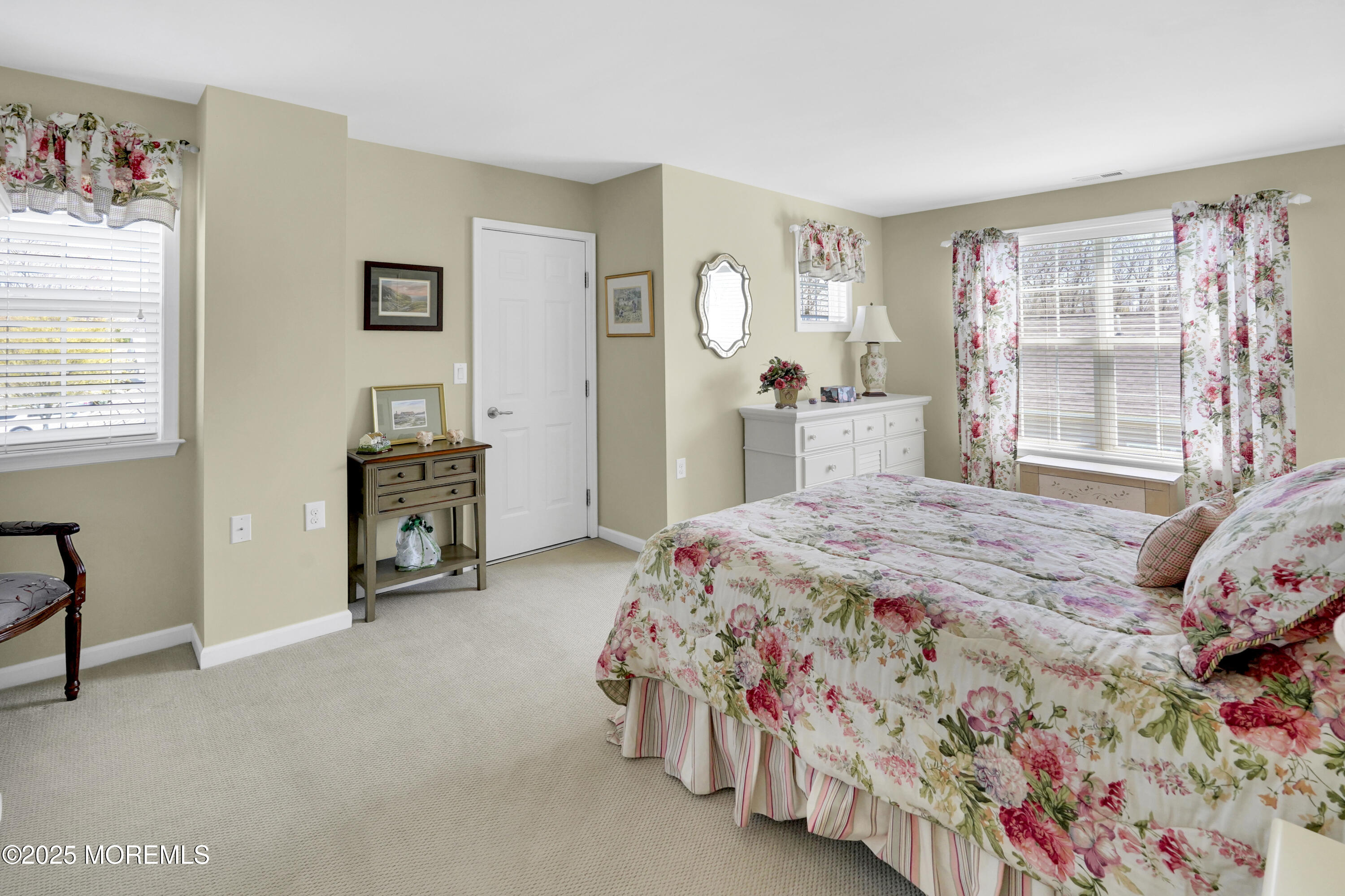 60 E Bosworth Boulevard, Farmingdale, New Jersey image 41