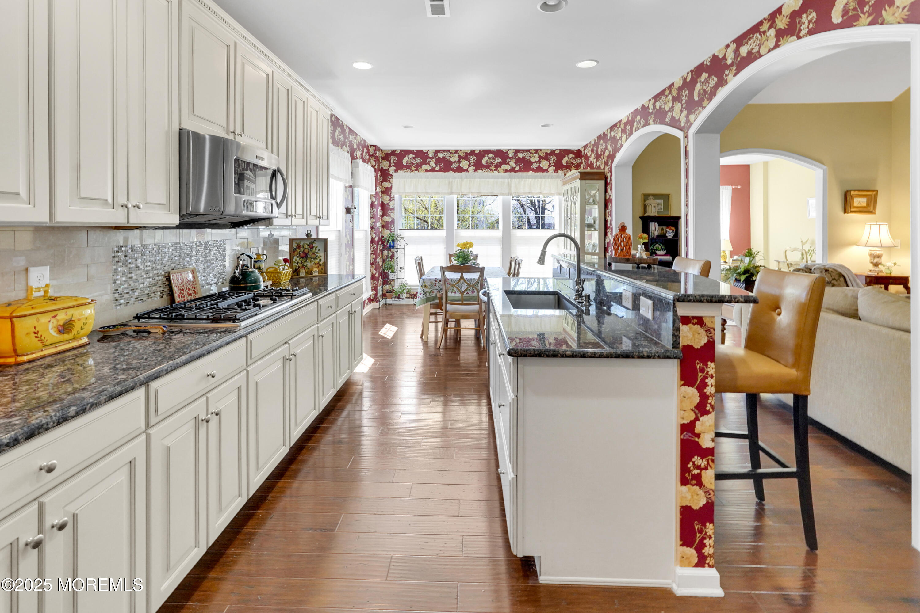 60 E Bosworth Boulevard, Farmingdale, New Jersey image 13