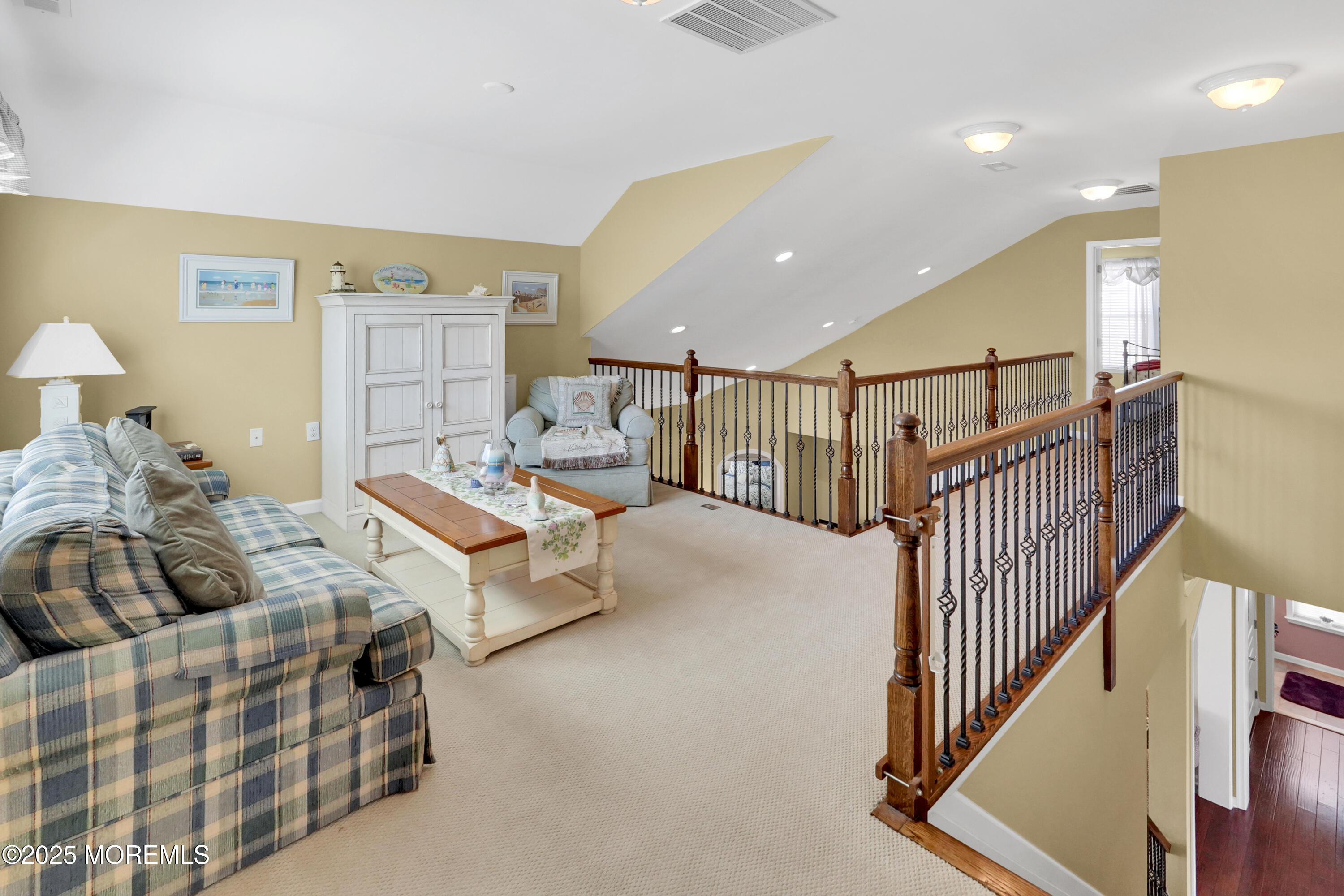 60 E Bosworth Boulevard, Farmingdale, New Jersey image 35