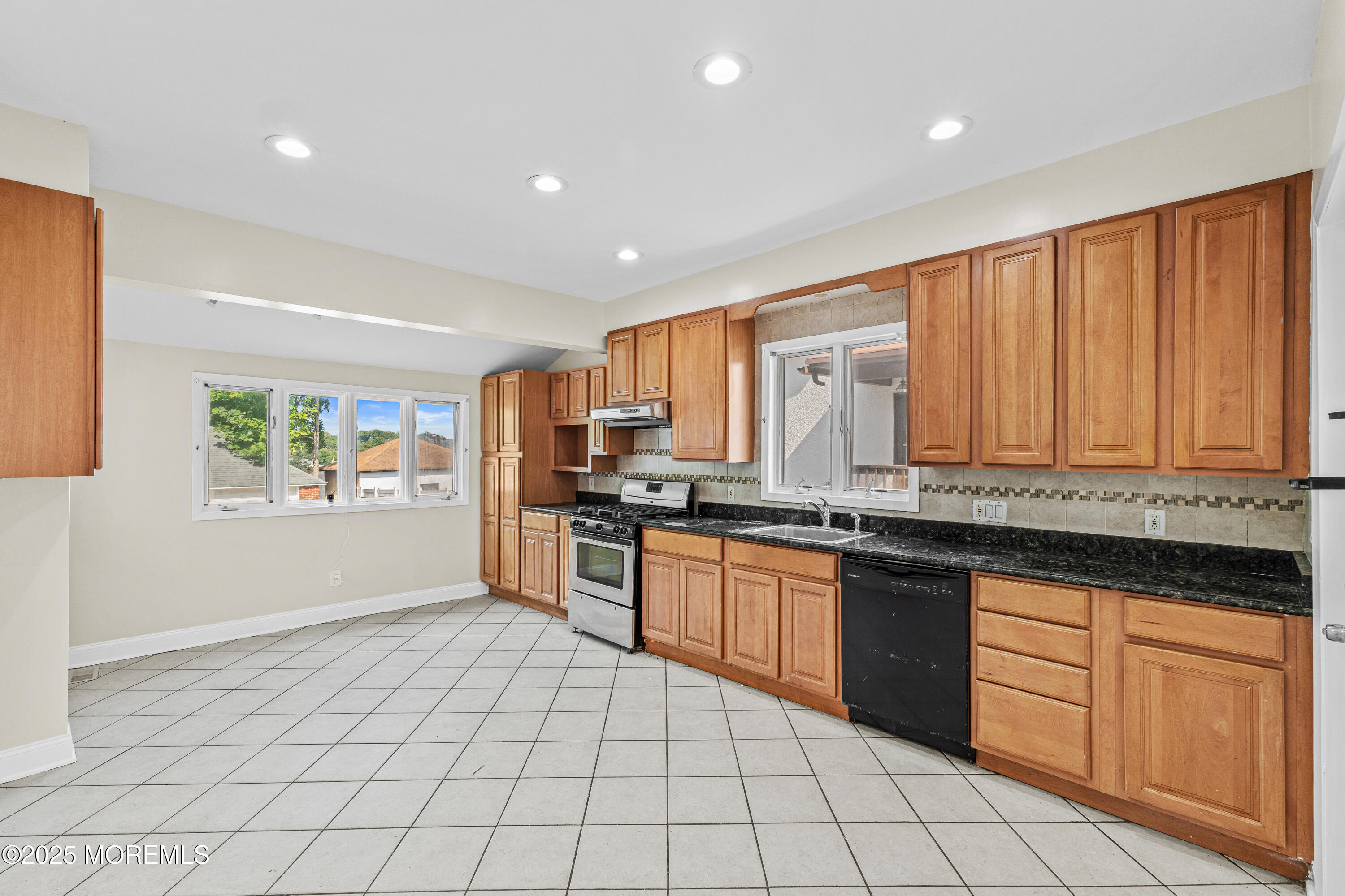 195 Main Street, South River, New Jersey image 21
