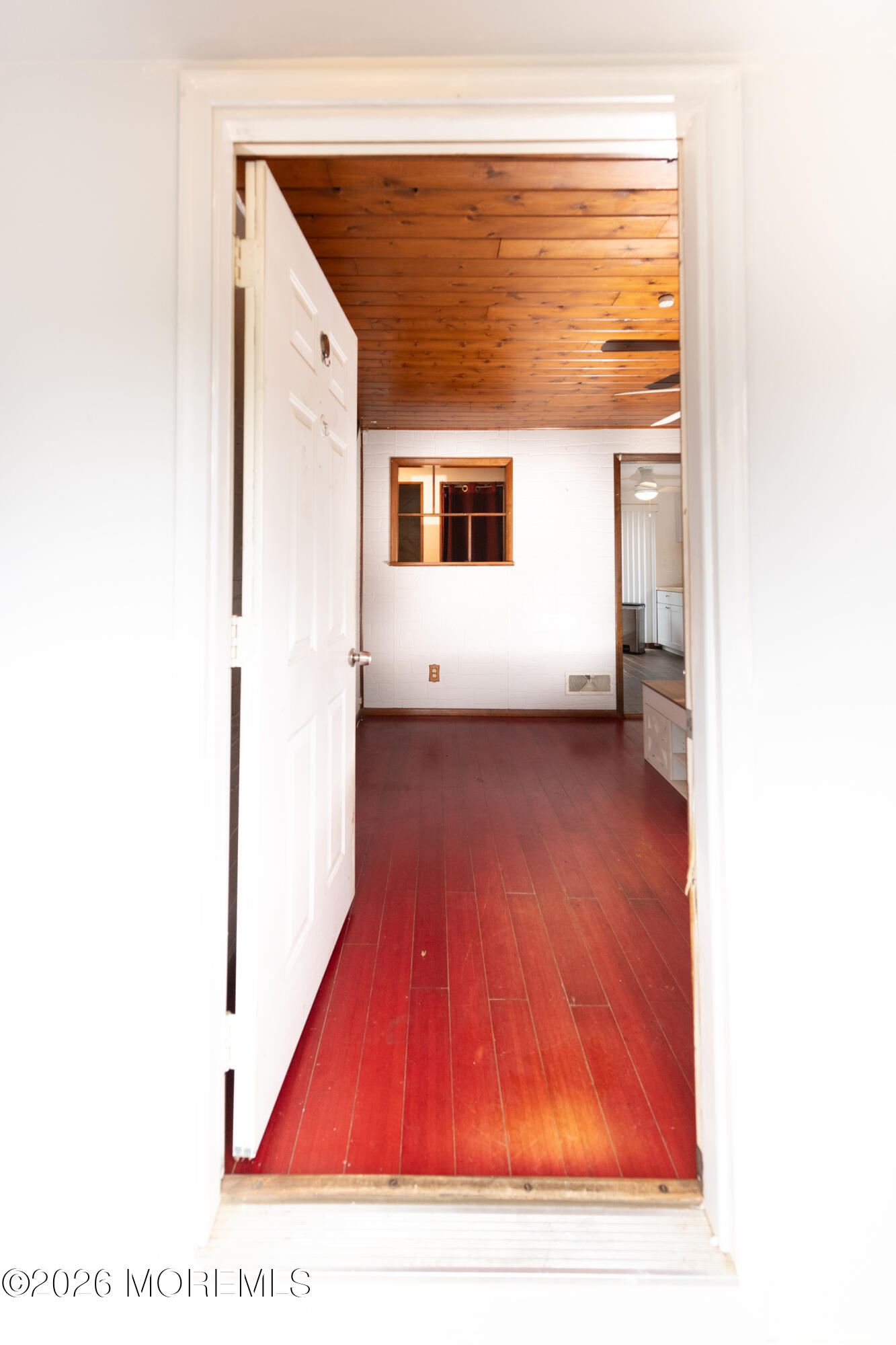 302 Edgeview Road