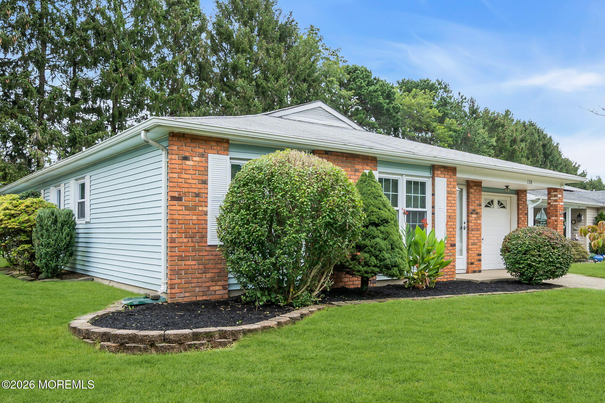 138 Lions Head Boulevard S