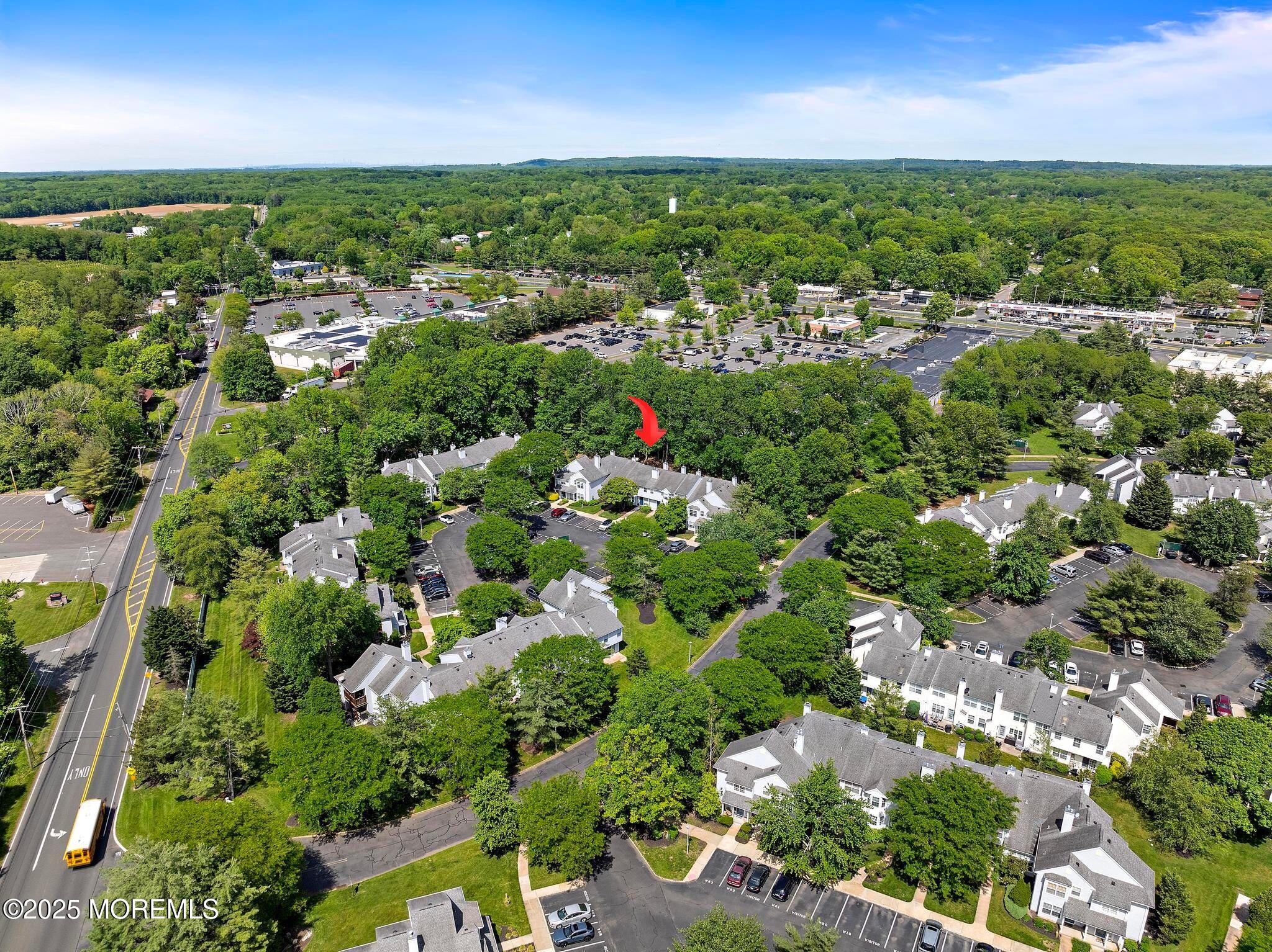 405 Hampton Court #15-4, Manalapan, New Jersey image 38