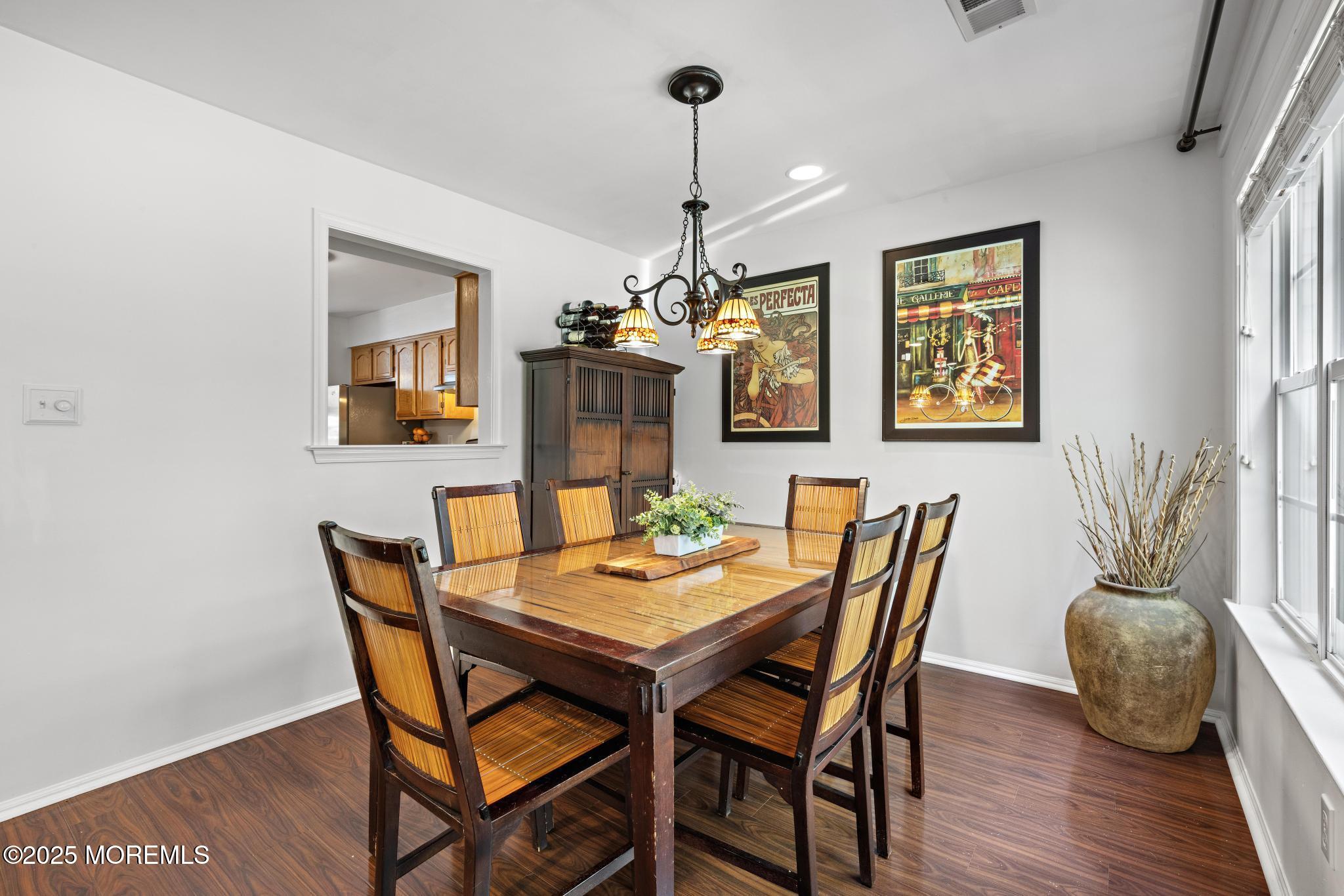 405 Hampton Court #15-4, Manalapan, New Jersey image 15