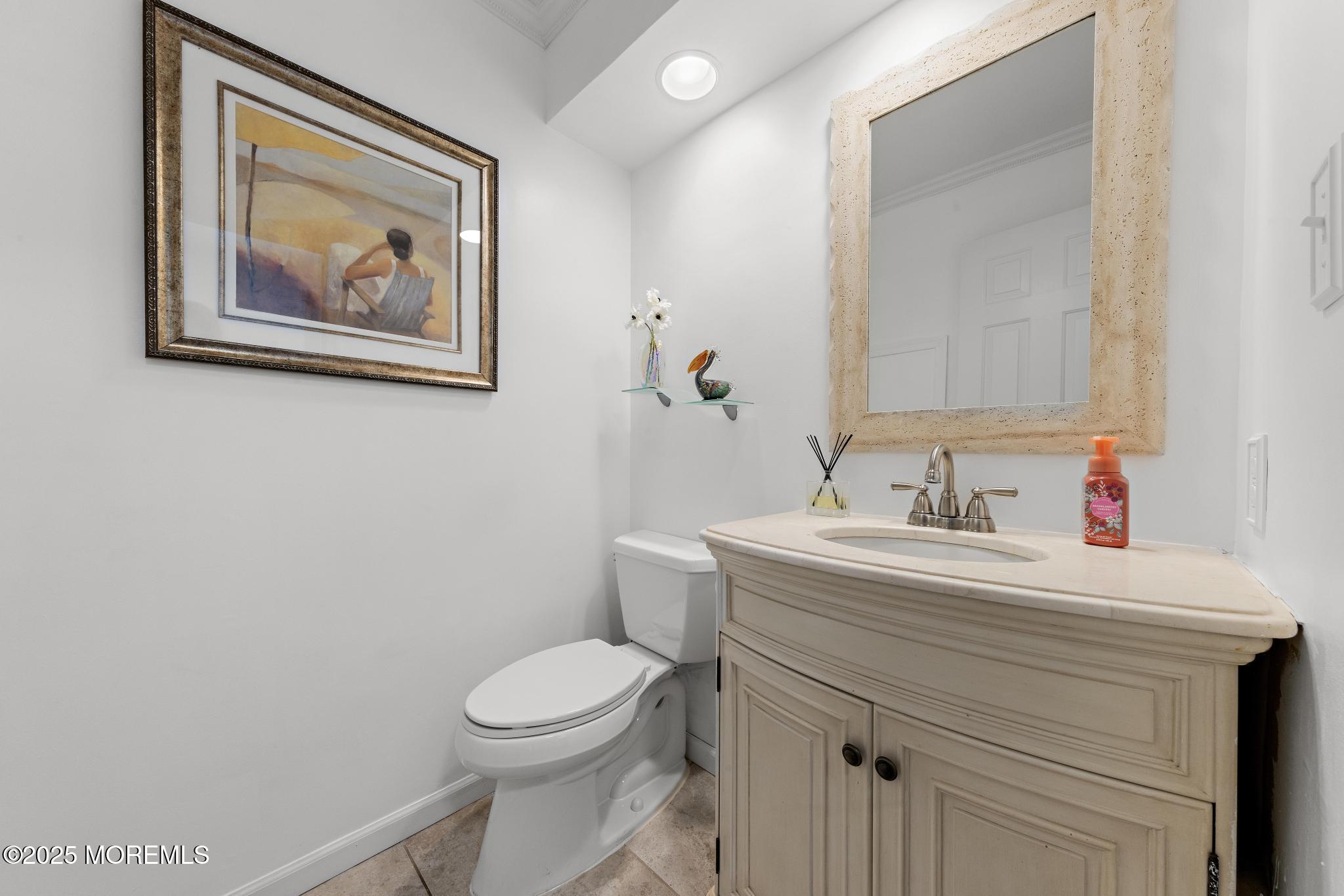 405 Hampton Court #15-4, Manalapan, New Jersey image 30
