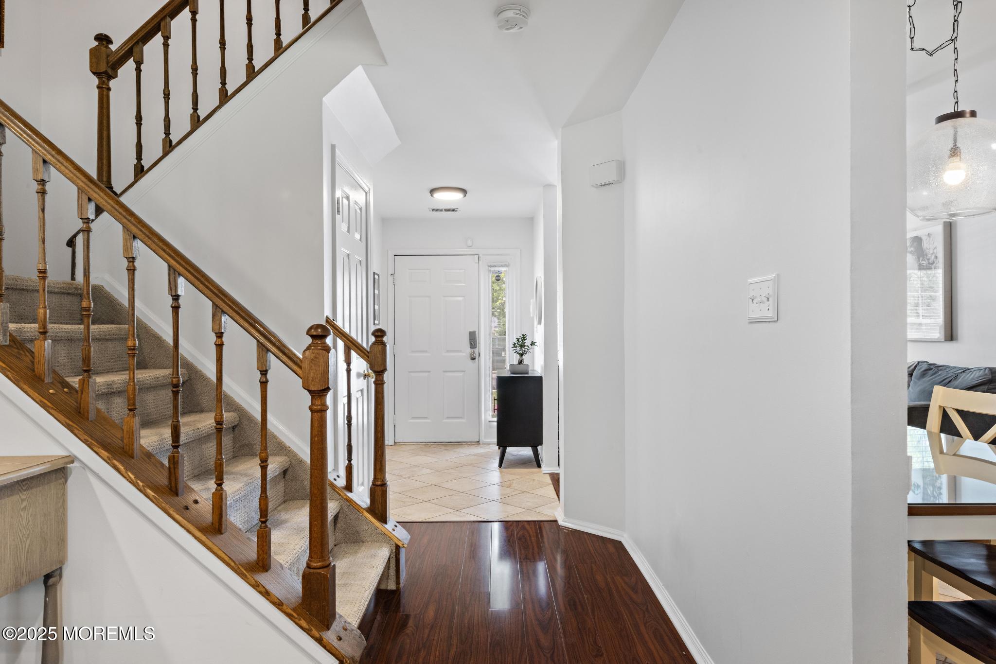 405 Hampton Court #15-4, Manalapan, New Jersey image 10