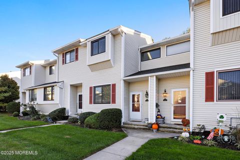 343 Middlewood Road Middletown NJ 07748