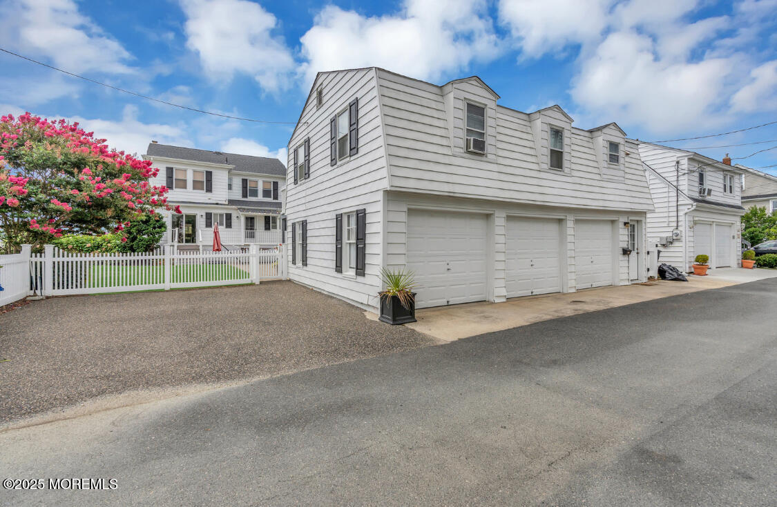 100 Washington Avenue Rear Gar Apt