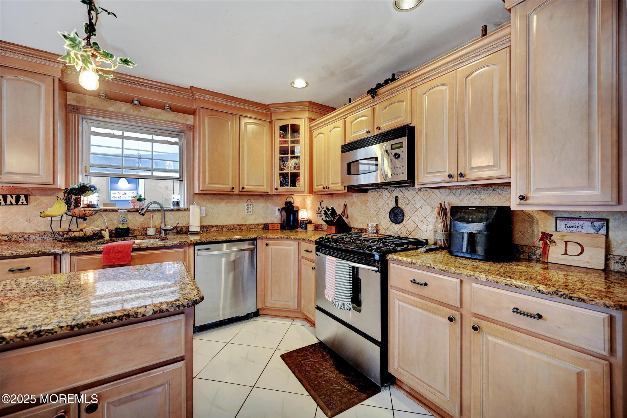 6 Bittersweet Drive, Jackson, New Jersey image 7