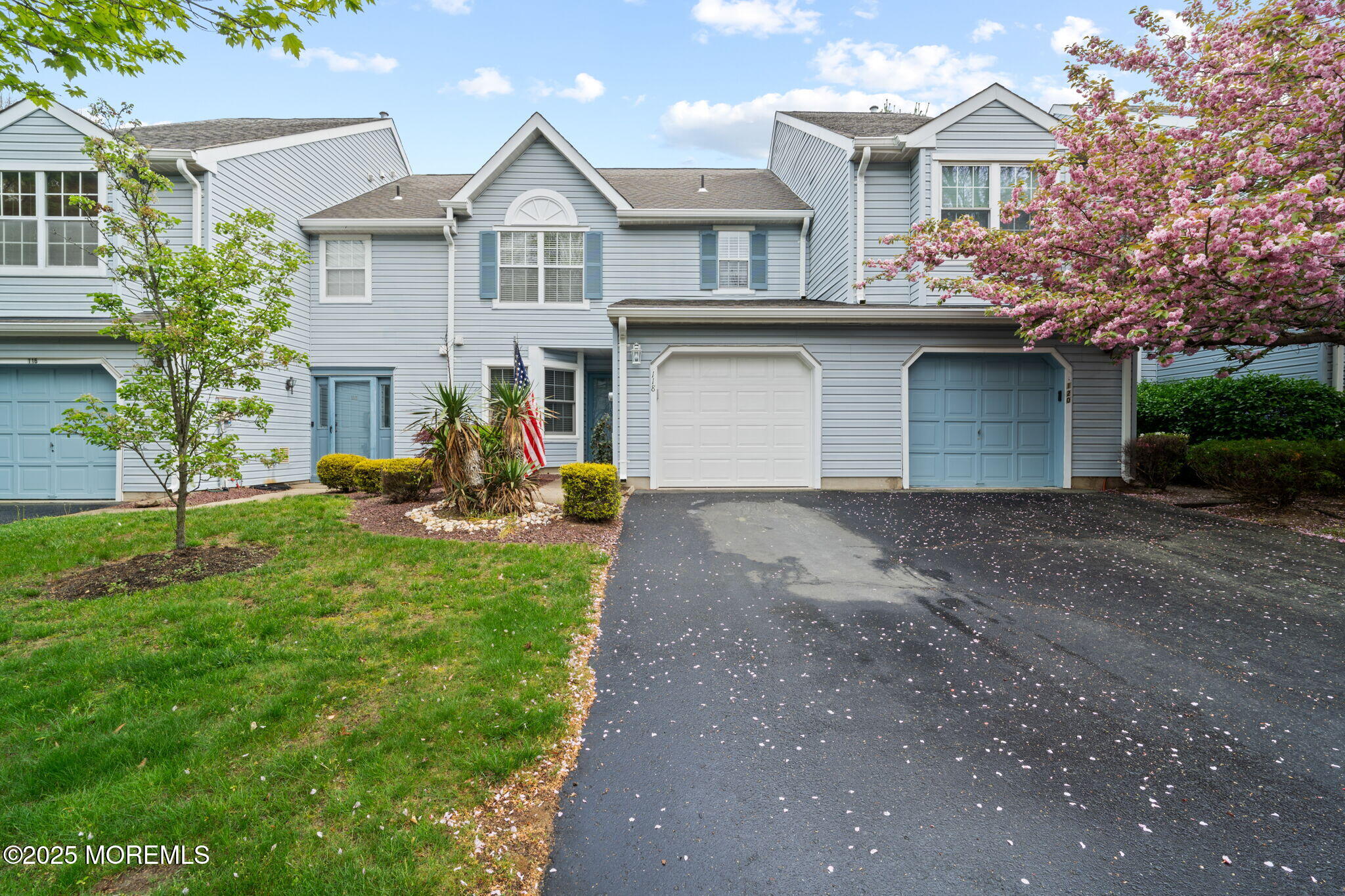 118 Rumford Way, Manalapan, New Jersey image 1