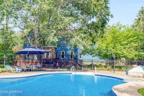 Homes For Sale - 37 Timber Lane<br/> Manalapan, NJ 07726