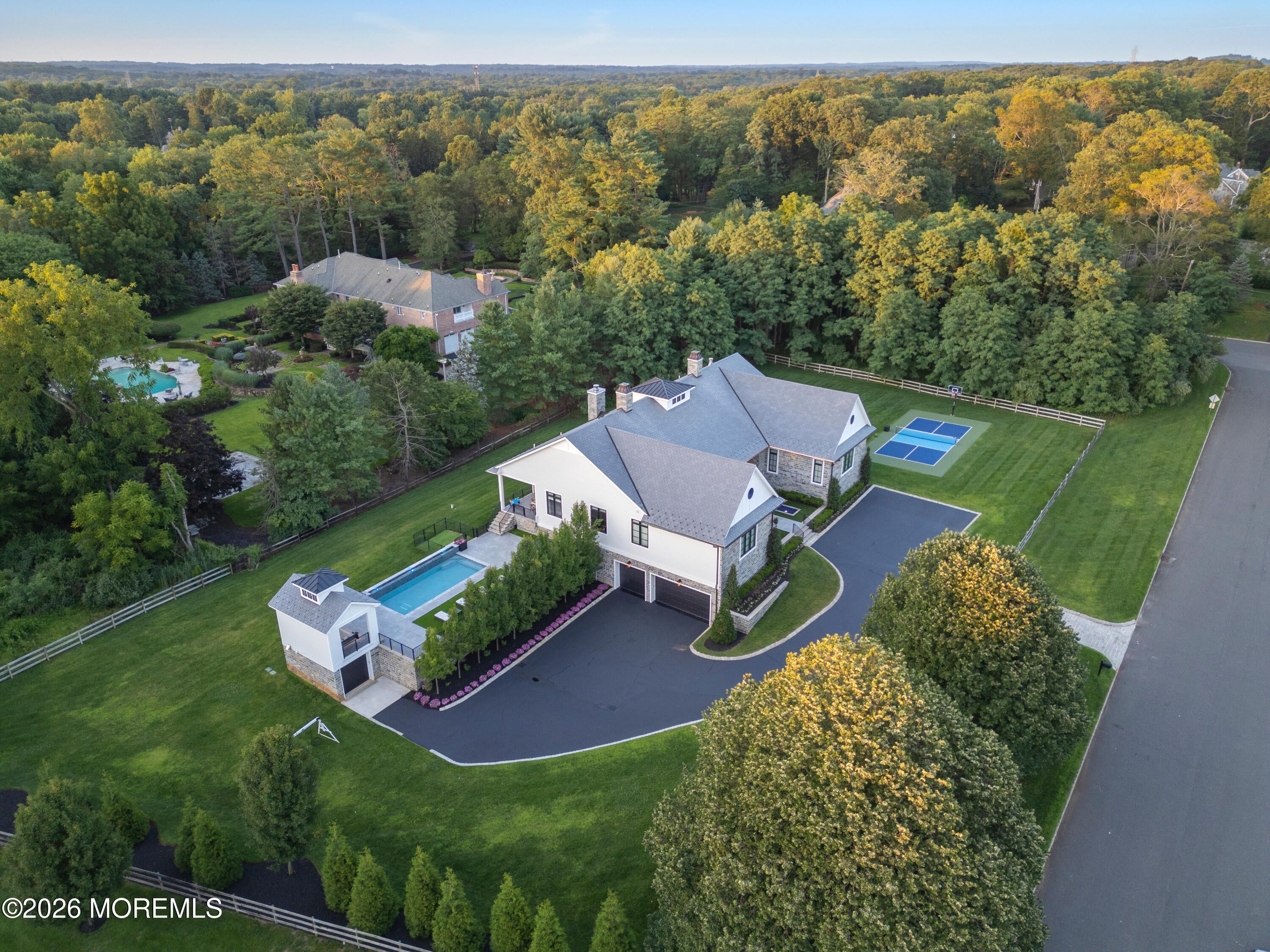 2 Ponderosa Drive