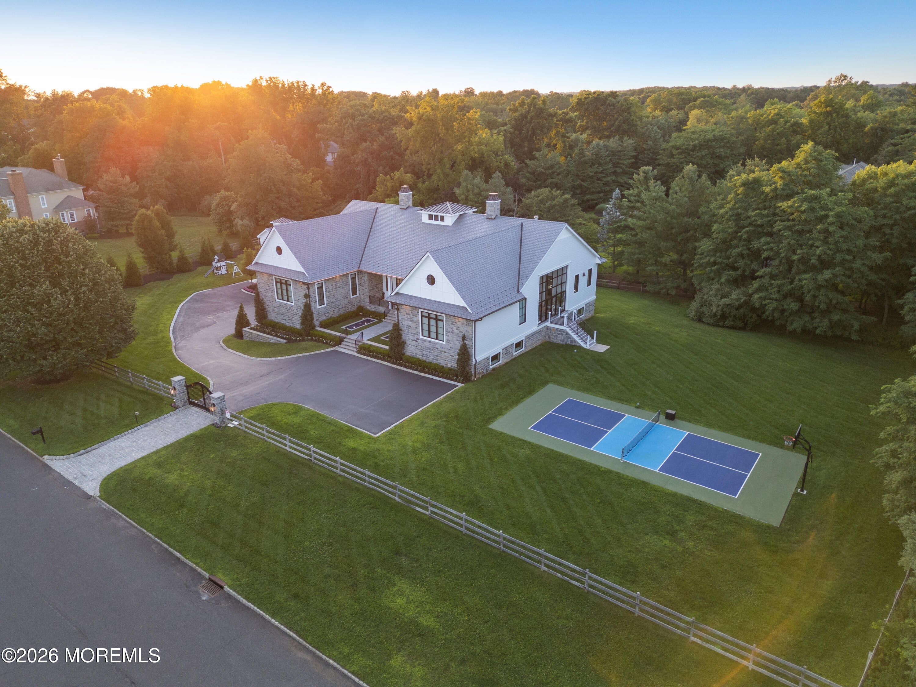 2 Ponderosa Drive