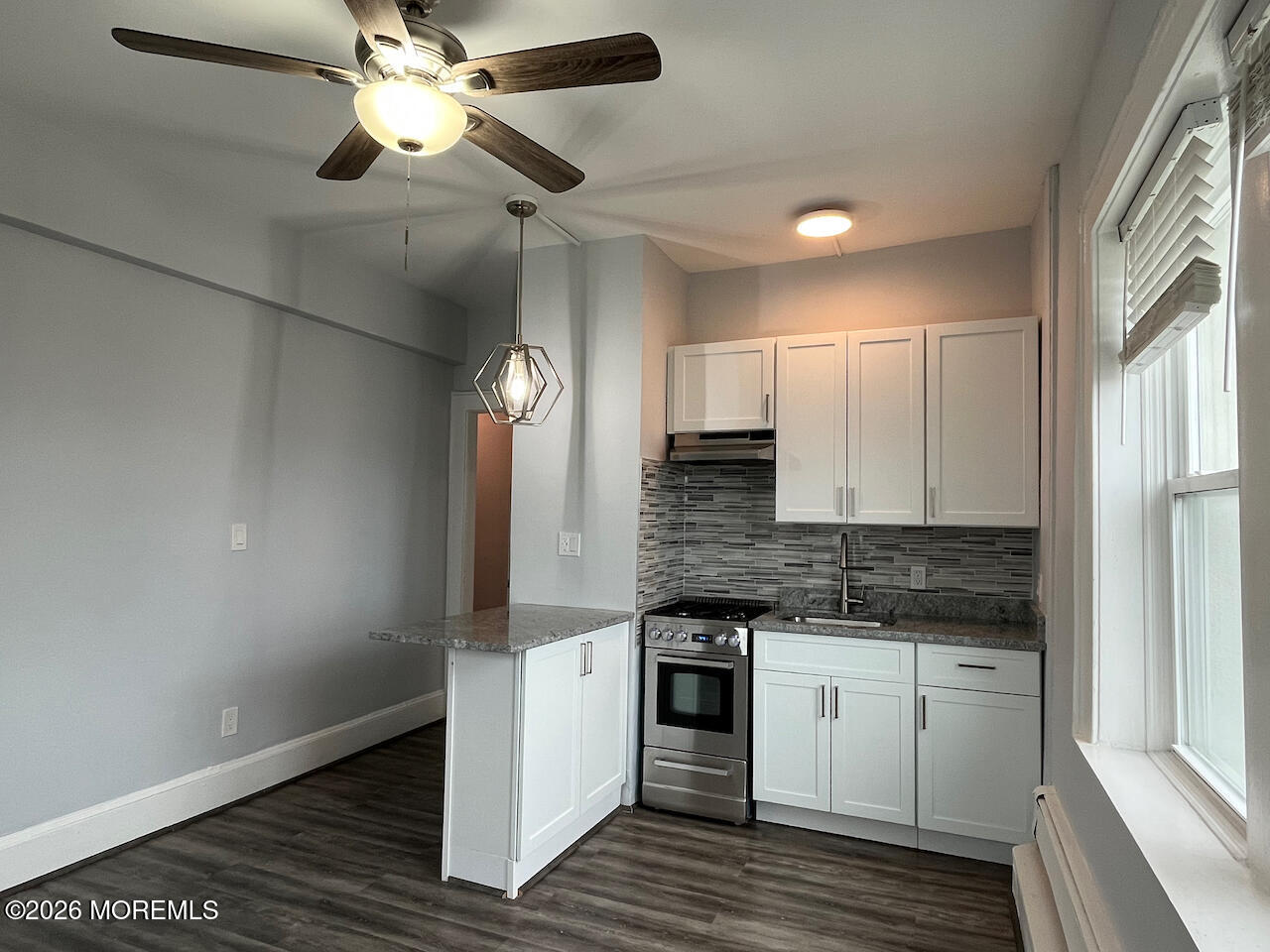 201 Lareine Avenue 305