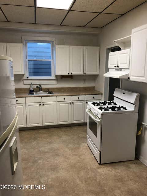 Multifamily For Sale - 205 Thompson Avenue<br/> Middletown, NJ 07748