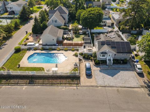 Homes For Sale - 34 Greenville Drive<br/> Brick, NJ 08723