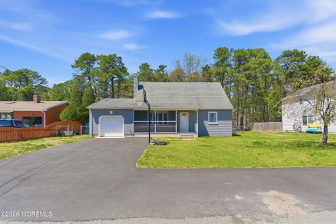 Photo of 1546 Dee Road, Forked River, NJ 08731 (MLS # 22610330)