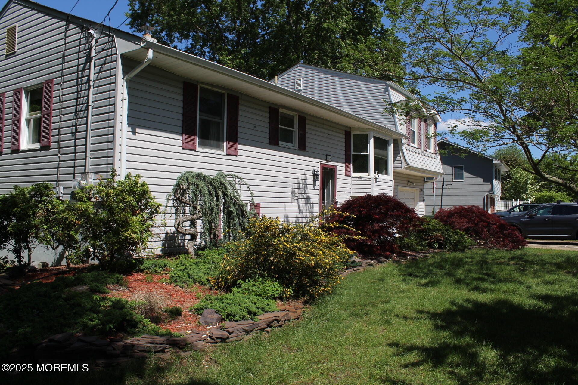 105 Darien Road, Howell, New Jersey image 2