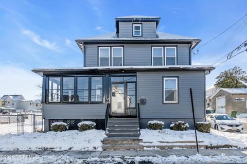 Photo of 42 Dane Street, Sayreville Boro, NJ 08872 (MLS # 22601289)